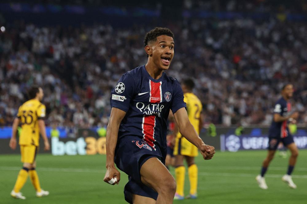 意甲媒体透露：米兰跟迈尼昂续约已达成口头协议，续约2年加一年选择权